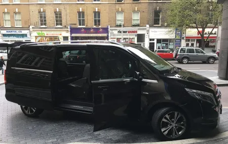 London City Airport Private Transfers to/from London (Postcode E1 to E14)