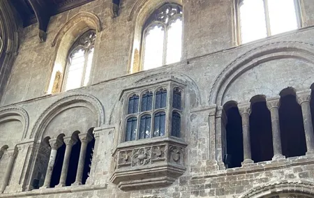 Medieval London Self-Guided Tour for Kids and Families in English