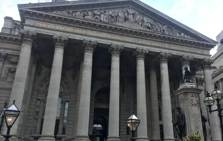 Explore Ancient Alleyways in the Footsteps of Dickens: A Self-Guided Audio Tour