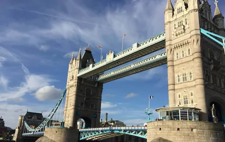 The City through the Centuries: A Self-Guided Audio Tour of London
