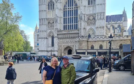 London Taxi Top Sights Tour and Westminster Abbey Entry
