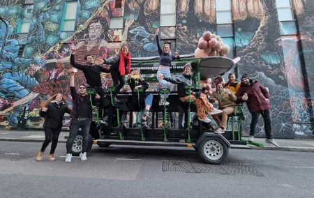 London beer or prosecco bike tour