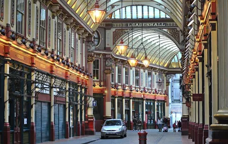 Movie Hot Spot Walking Tour of London