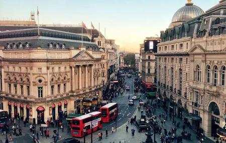 Photographing Dynamic Soho: A Self-Guided Audio Tour