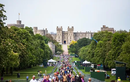 Layover Windsor Private Tour from LHR Including Passes
