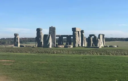 Private Transfers between London & Stonehenge