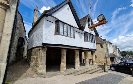 Full Day Tour in the Cotswolds with Transportation Included.