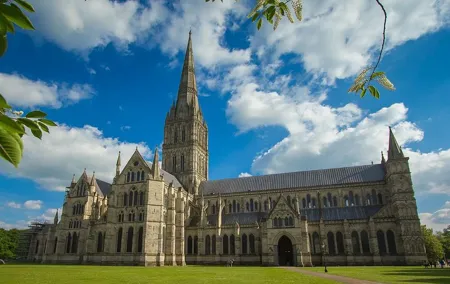 PrePost cruise Southampton/London. Visit Winchester and Salisbury