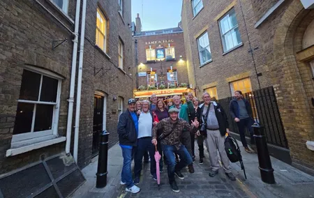 The Great Afternoon Pub Experience in Historic London