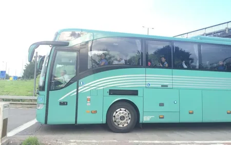 Luton Airport Private Transfers to/from London (Postcode SW5 to SW11)