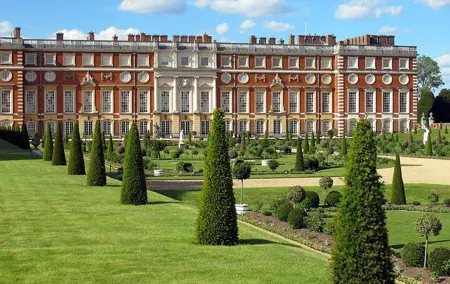 Visit Hampton Court Palace Experience with Private Chauffeur