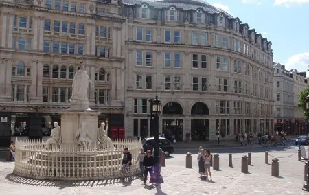 Half Day Private London Tour with Horse Guards Parade