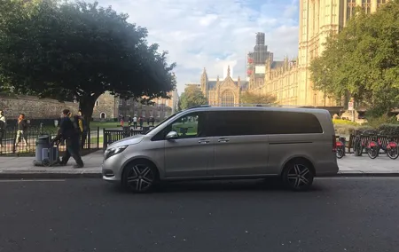 Private Transfer From London to Paris on a private car