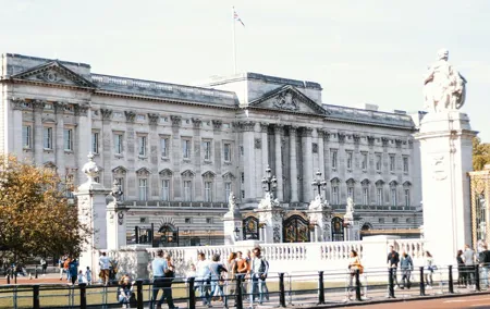 London Half Day Tour 30+ Sights with Local Blue Badge Guide