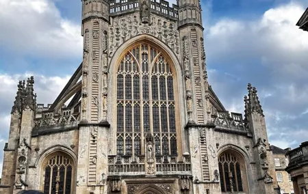 Round Trip: Windsor, Bath & Stonehenge - Royal History Beckons