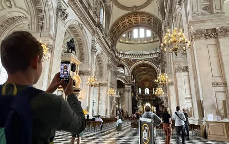 St Paul Cathedral City of London Private Tour Kids and Families