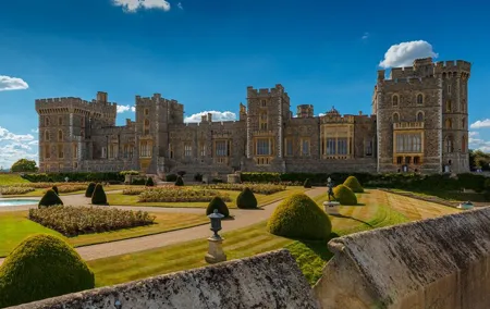 Private Tour Windsor Castle, Stonehenge and Bath from London