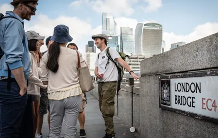 Southbank Tour, Castles & Bridges : 15+ Top Sights (Private Tour)