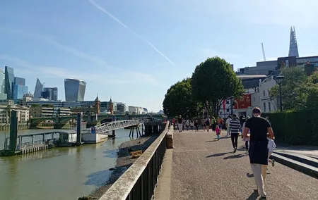 Sunday City Hike London - with Borough Market Lunchbreak & Pub
