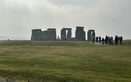 Stonehenge and Bath Private Black Cab Tour with Hotel Pick Up