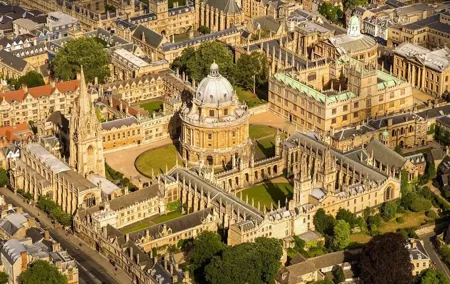 Step back in time with Oxford Private Day Tour