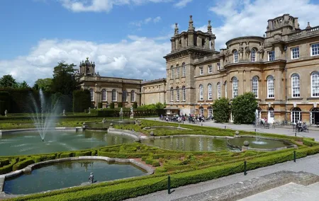 All Inclusive Blenheim Palace and Oxford Private Tour with pass