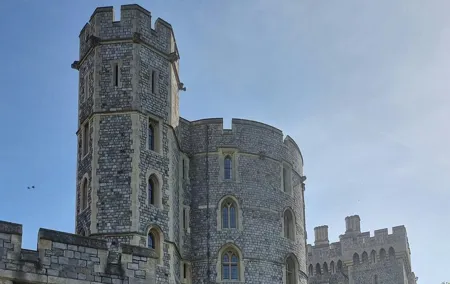 Windsor, Eton, and Stonehenge Day Tour