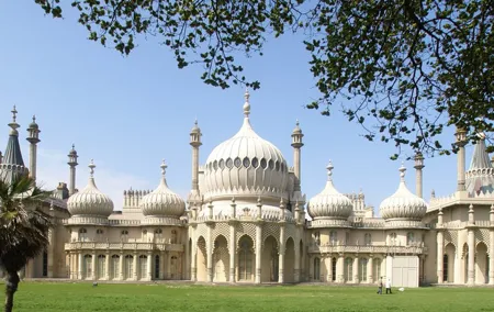 Full-Day Private Tour of Brighton