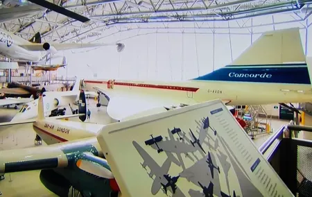 Luxury Private Vehicle Day Hire: London via Duxford imperial War Museum & Ely