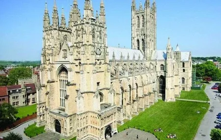 Castles and Cathedrals Oxford PhD Historian Guide - 2 Day Tour