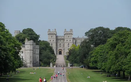 Windsor Stonehenge Winchester Private Tour with Entry Passes