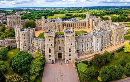 Windsor Stonehenge and Bath Private Tour