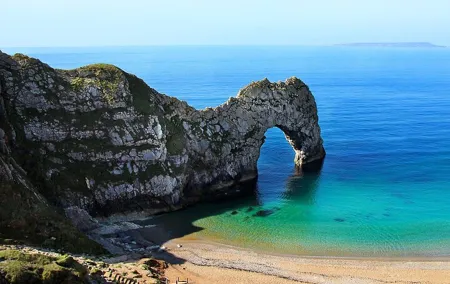 Jurassic Coast and Durdle Door in Executive Vehicle Private Tour