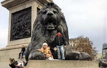 Mamma Mia! National Gallery and Westminster Walk w/ Private Kid-Friendly Guide