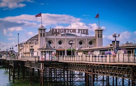 Private Transfer from London to Brighton with Local Driver