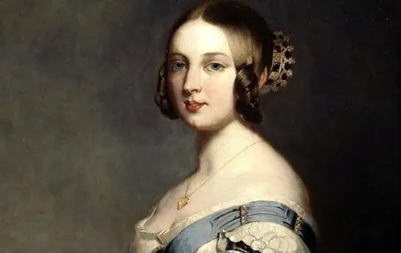 Young Victoria's London: Windsor Castle & Kensington Palace