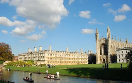 Private Chauffeured Van Tour of Cambridge from London