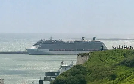 Private transfers to/from Dover Cruise Port and London Luton Airport