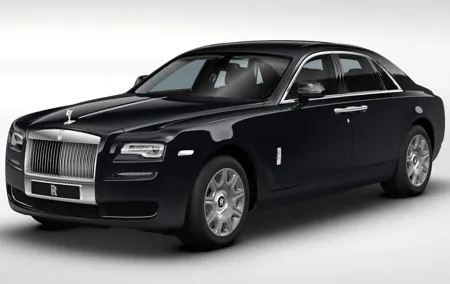Private Arrival Transfer in a Luxury Rolls Royce from Heathrow Airport to Central London