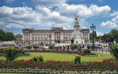 Regal London Exploring Royal Palaces and Royal Heritage