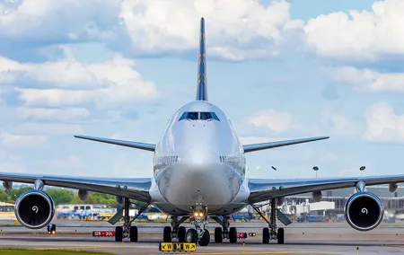 Private transfers between London Heathrow - London Stansted Airports