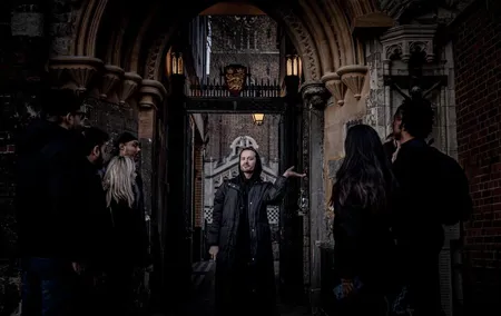 London Ghost Walk Tour: Discover the City's Most Haunted Secrets