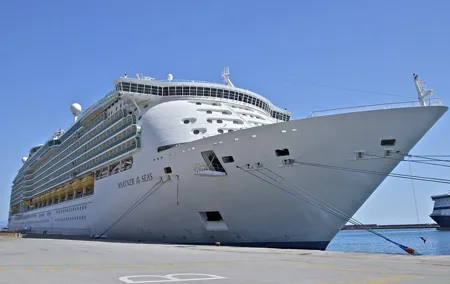 Private transfers to/from Portsmouth International Port and London Luton Airport