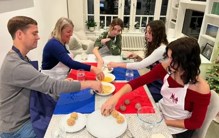 Private British Home Cooking Class in London with Dan