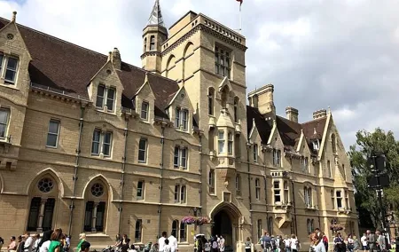 Footsteps of Harry Potter in Oxford