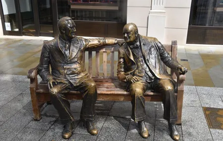 Private Sir Winston Churchill Taxi Tour of London