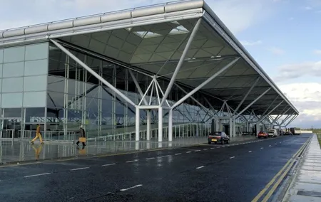 Stansted Airport Transfers To/From London Meet and Greet MPV
