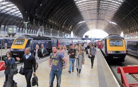 Private transfers between London City Airport - London Paddington Station