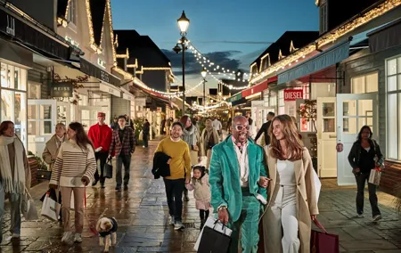 Luxury Roundtrip Transfer to Bicester Village