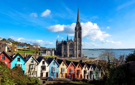 8 Day London Dublin and The Royal Atlantic by Ferry and Rail Tour
